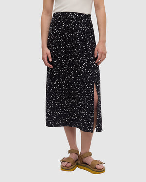 Black-EcoWoven-Crepe-Skirt *Model is 5'9", wearing size S