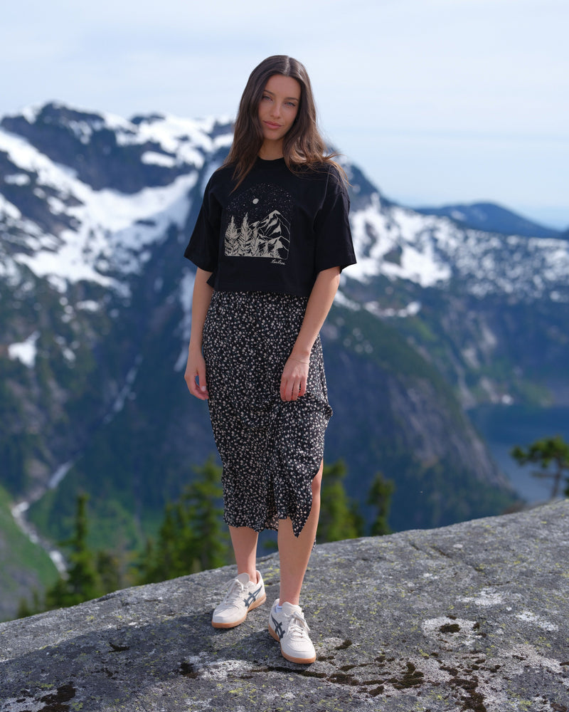 Black-Women_s-Graphic-T-Shirt