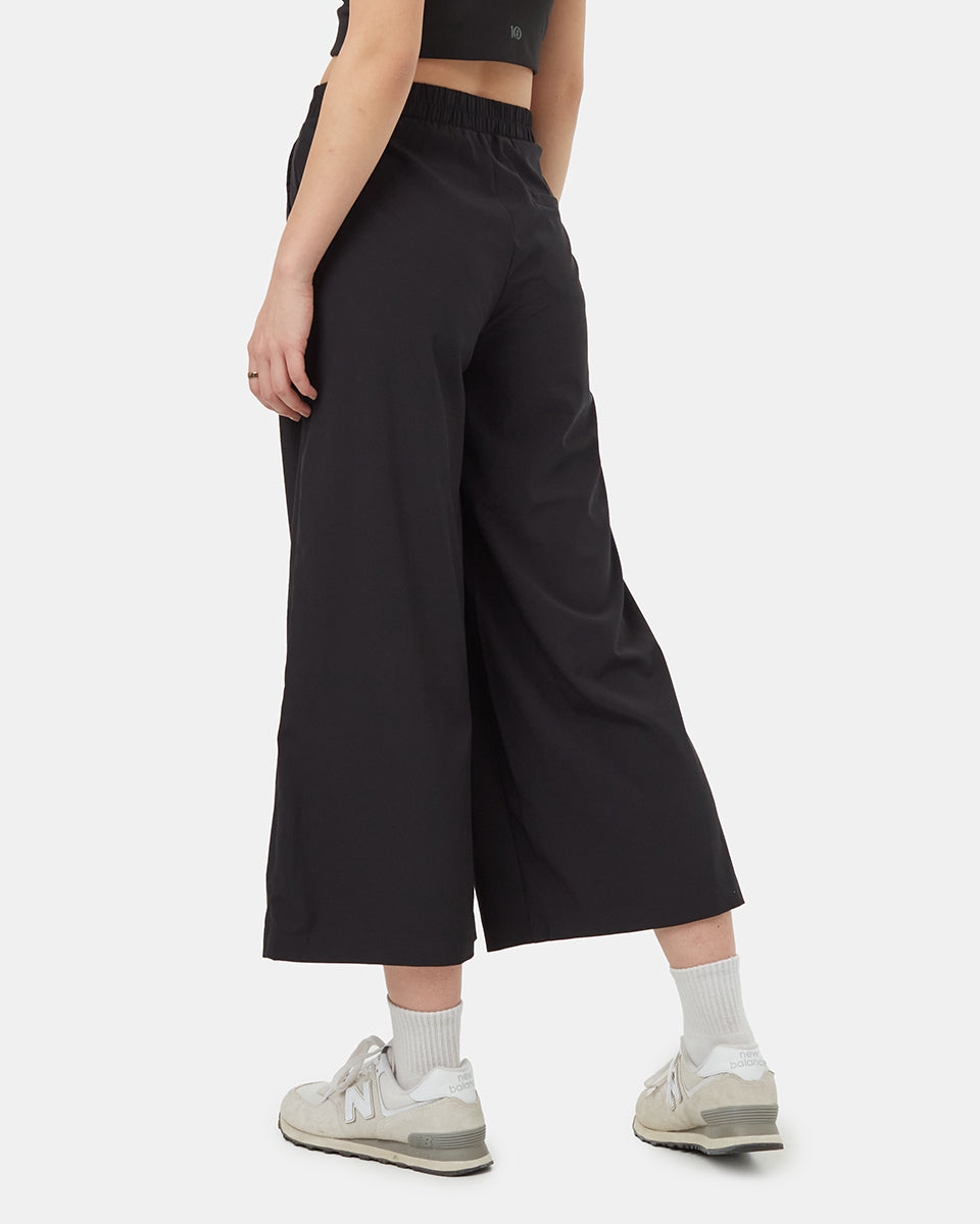 Womens InMotion Cropped Wide Leg Pant | Recycled Polyester